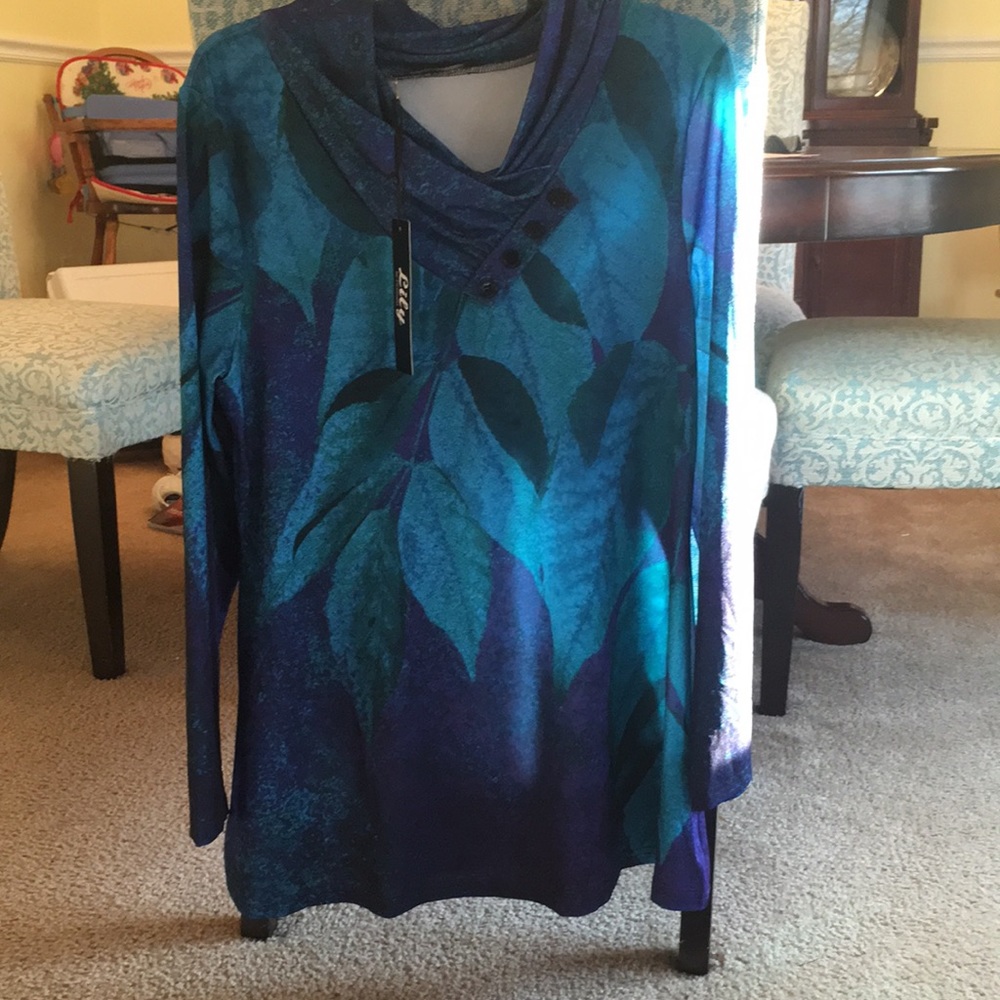 Long sleeve tunic